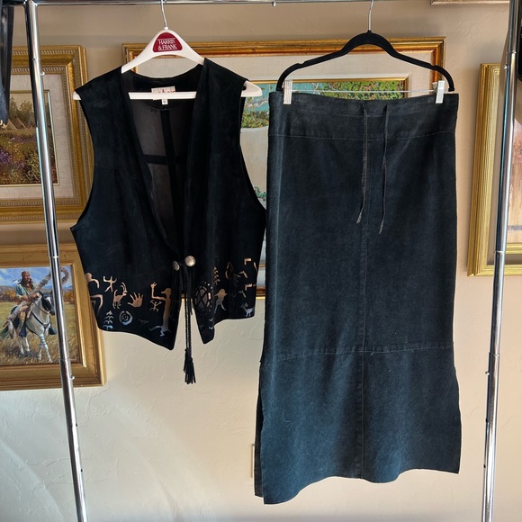 Vintage Char Sante Fe Hand painted washable suede set. - Picture 1 of 7